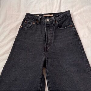 Levi’s Ribcage Straight Jeans